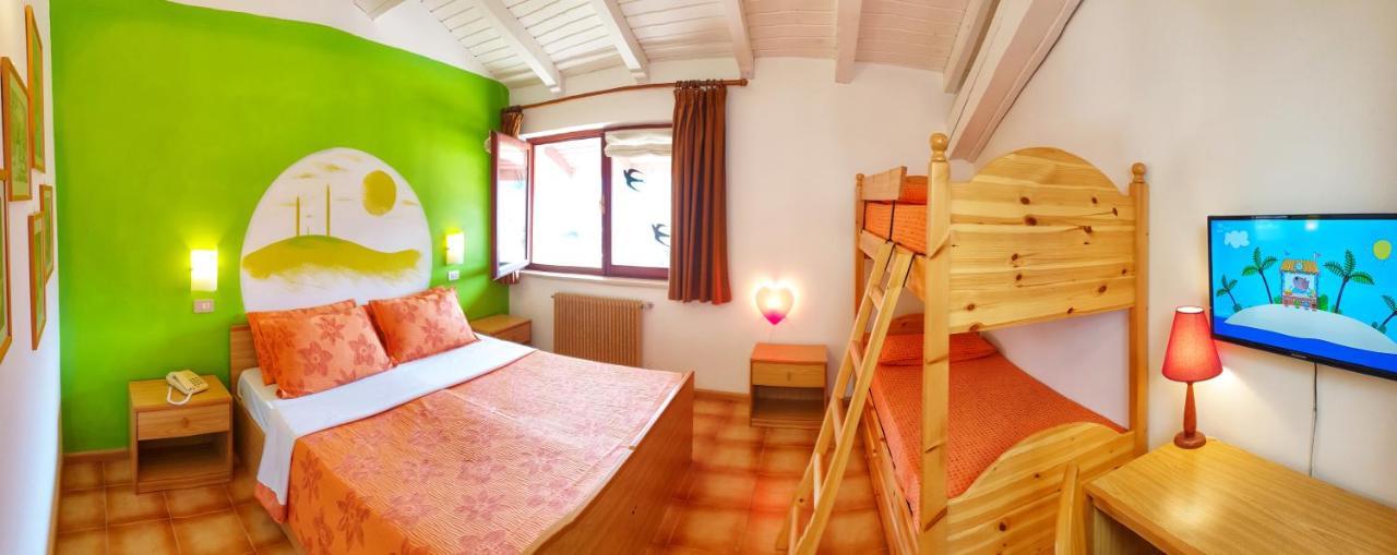 Family Hotel Primavera Левико Терме Екстериор снимка